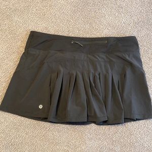 Lululemon skirt 10